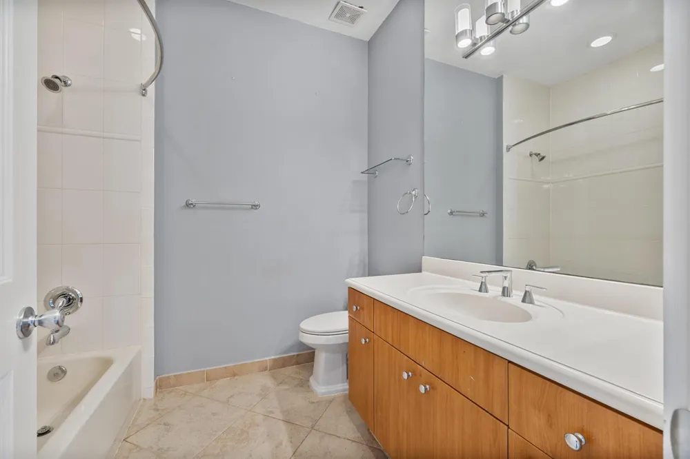 6380 BELLA CIRCLE #905 Boynton Beach, FL 33437