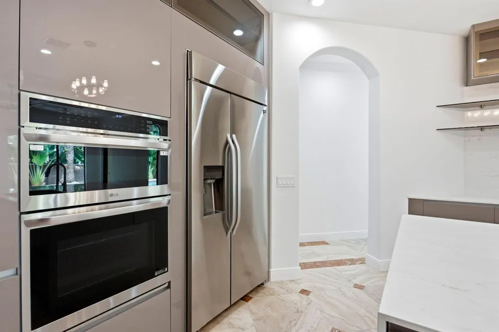 260 NE WAVECREST COURT Boca Raton, FL 33432