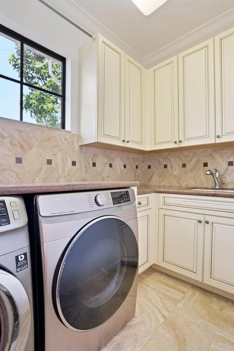 260 NE WAVECREST COURT Boca Raton, FL 33432