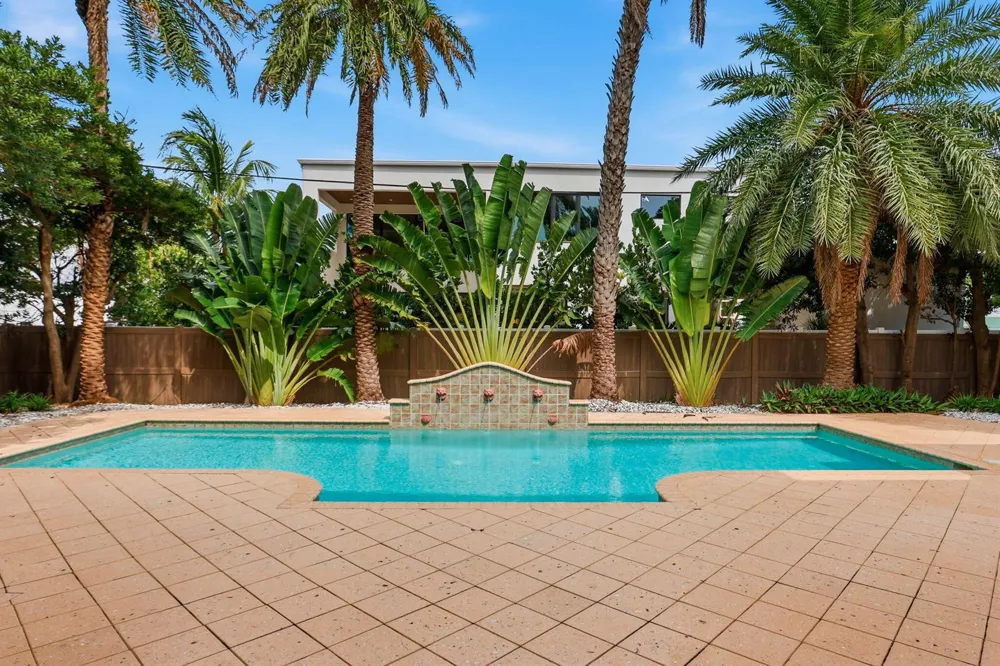 260 NE WAVECREST COURT Boca Raton, FL 33432