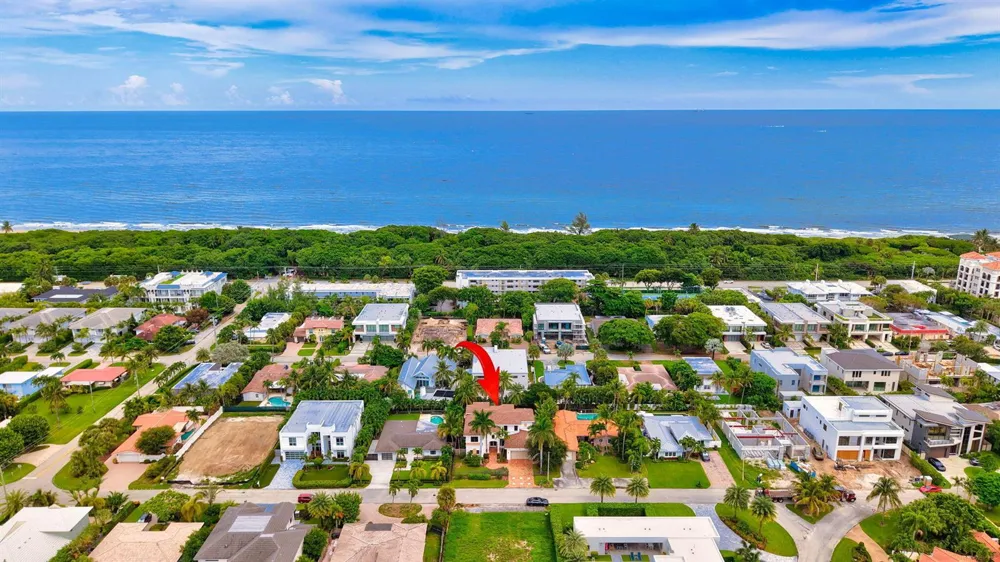 260 NE WAVECREST COURT Boca Raton, FL 33432