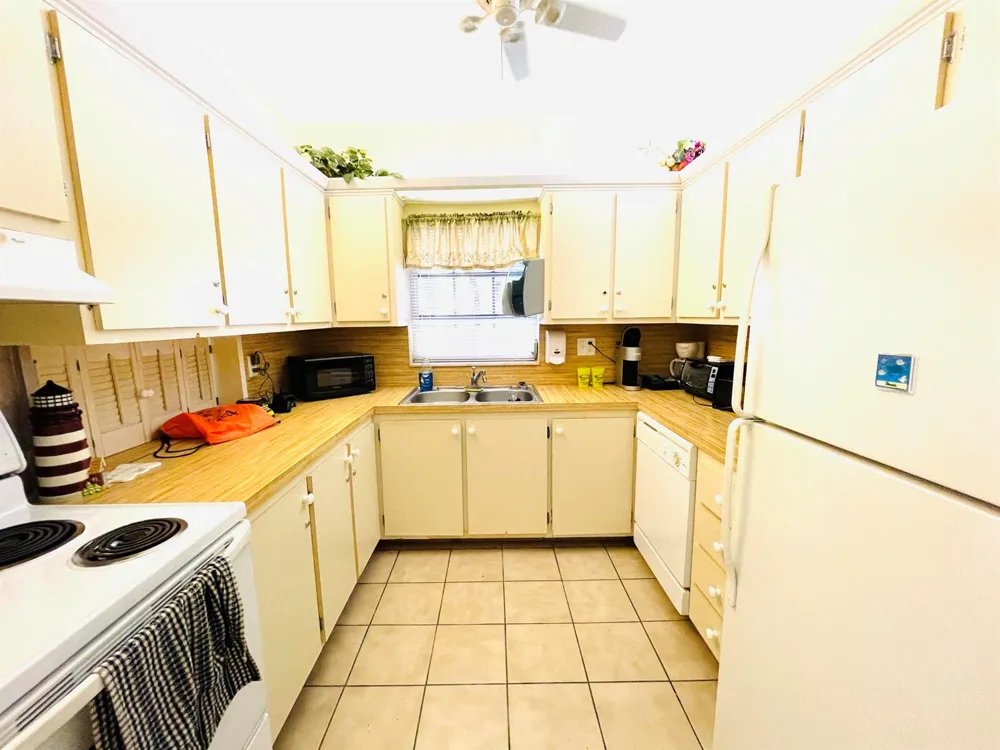 259 S CYPRESS ROAD #547 Pompano Beach, FL 33060