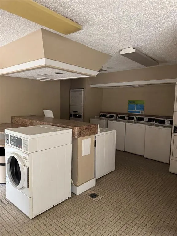 4481 W MCNAB ROAD W #19 Pompano Beach, FL 33069