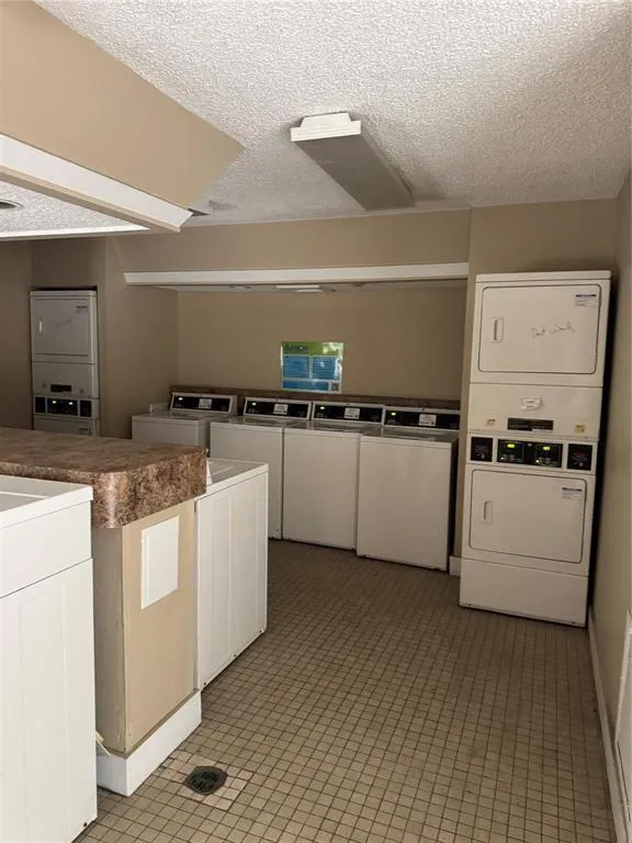 4481 W MCNAB ROAD W #19 Pompano Beach, FL 33069