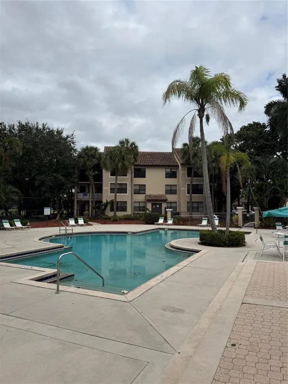 4481 W MCNAB ROAD W #19 Pompano Beach, FL 33069