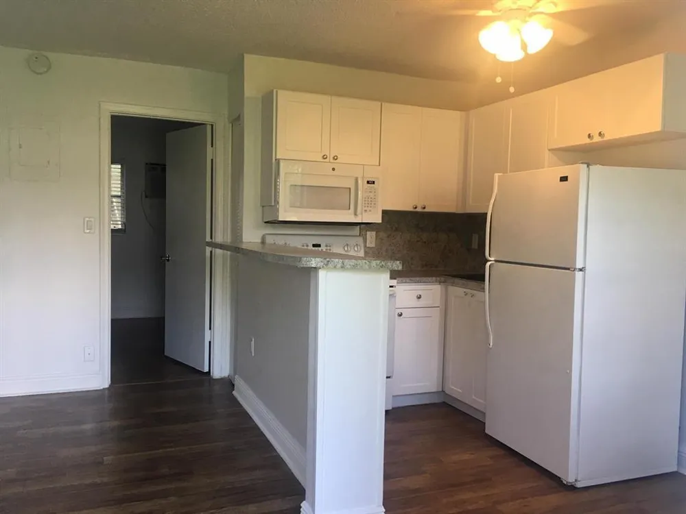 5156 NE 6th Avenue #203 Oakland Park, FL 33334