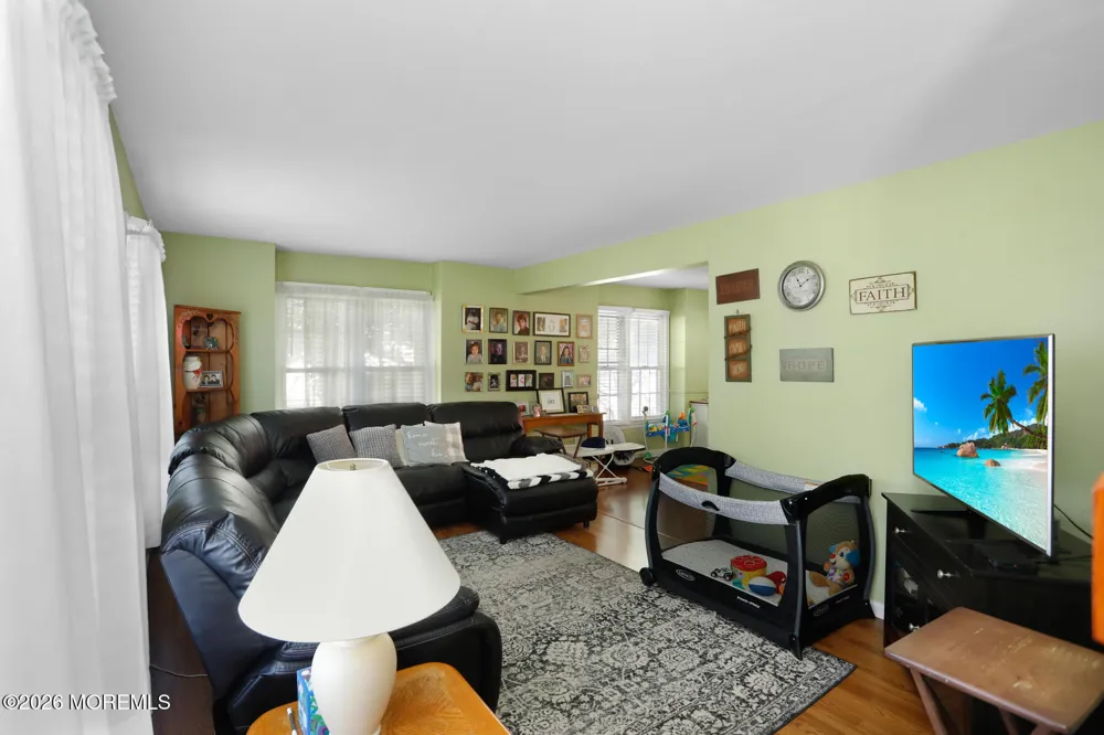 87 Concord Circle Howell, NJ 07731