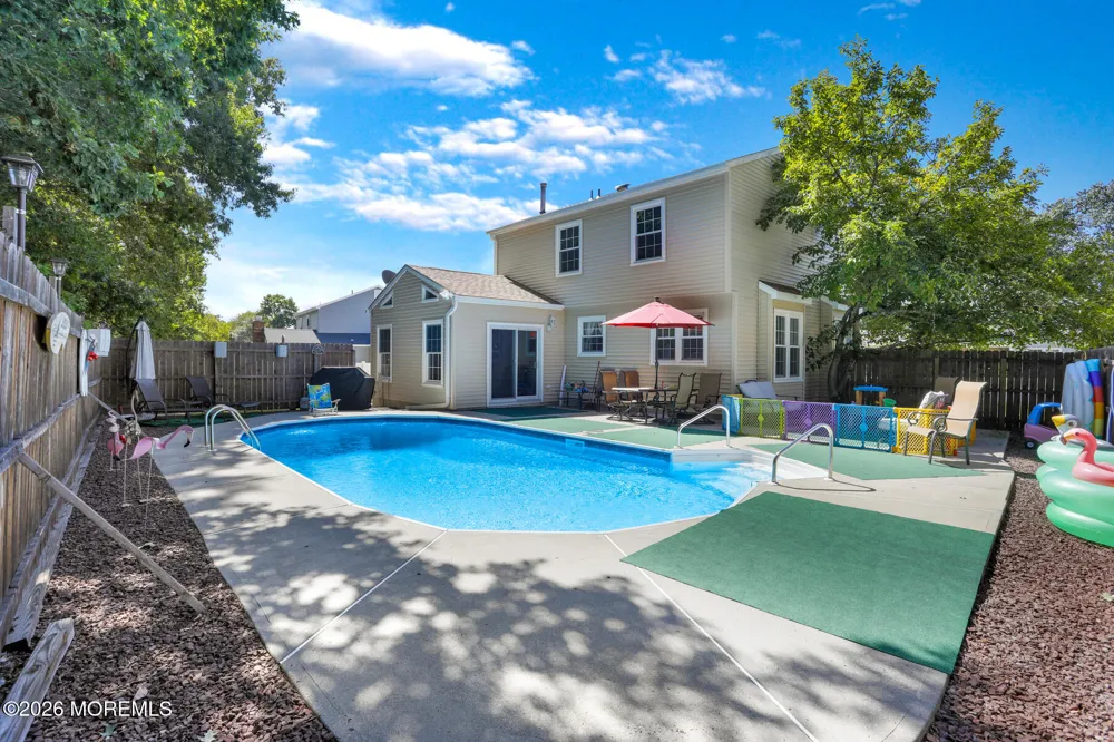 87 Concord Circle Howell, NJ 07731