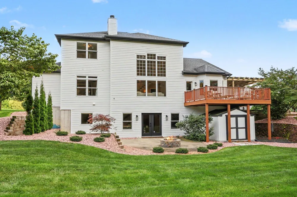 10575 Dana Drive Oronoko Charter Township, MI 49103