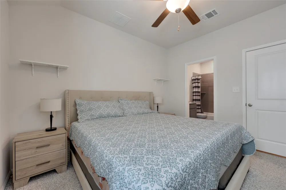 406 Grasslands Trail Hutto, TX 78634