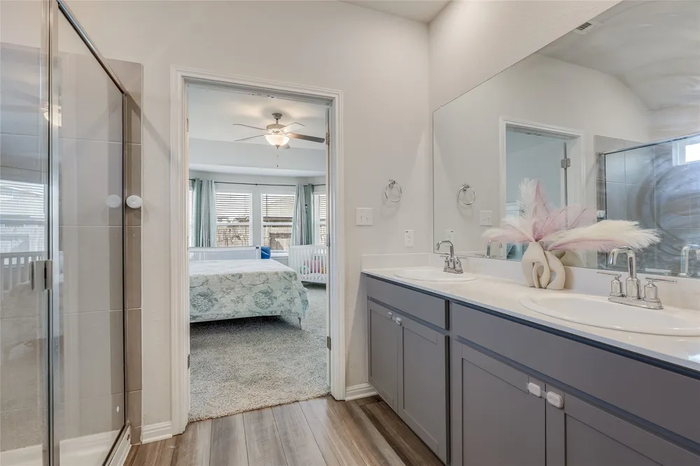 406 Grasslands Trail Hutto, TX 78634