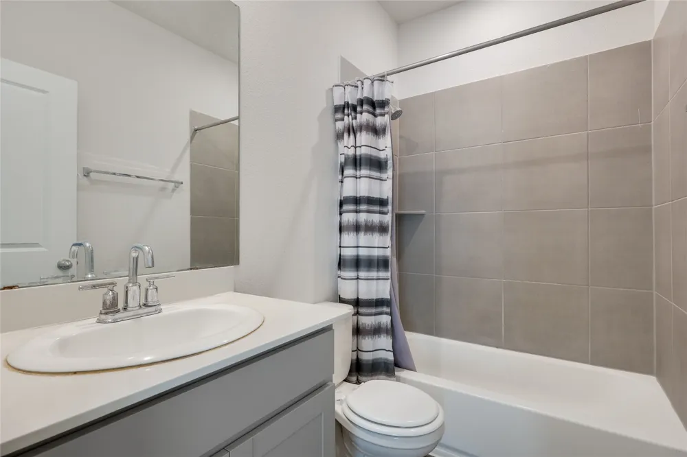 406 Grasslands Trail Hutto, TX 78634