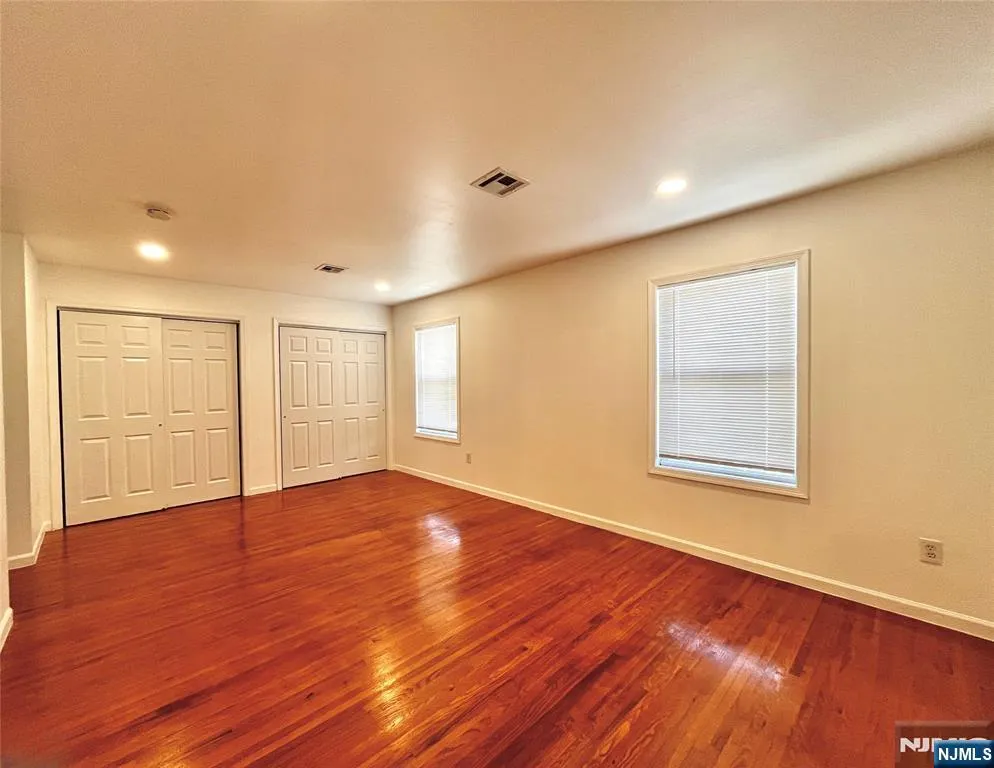 7100 Durham Avenue 2 North Bergen, NJ 07047