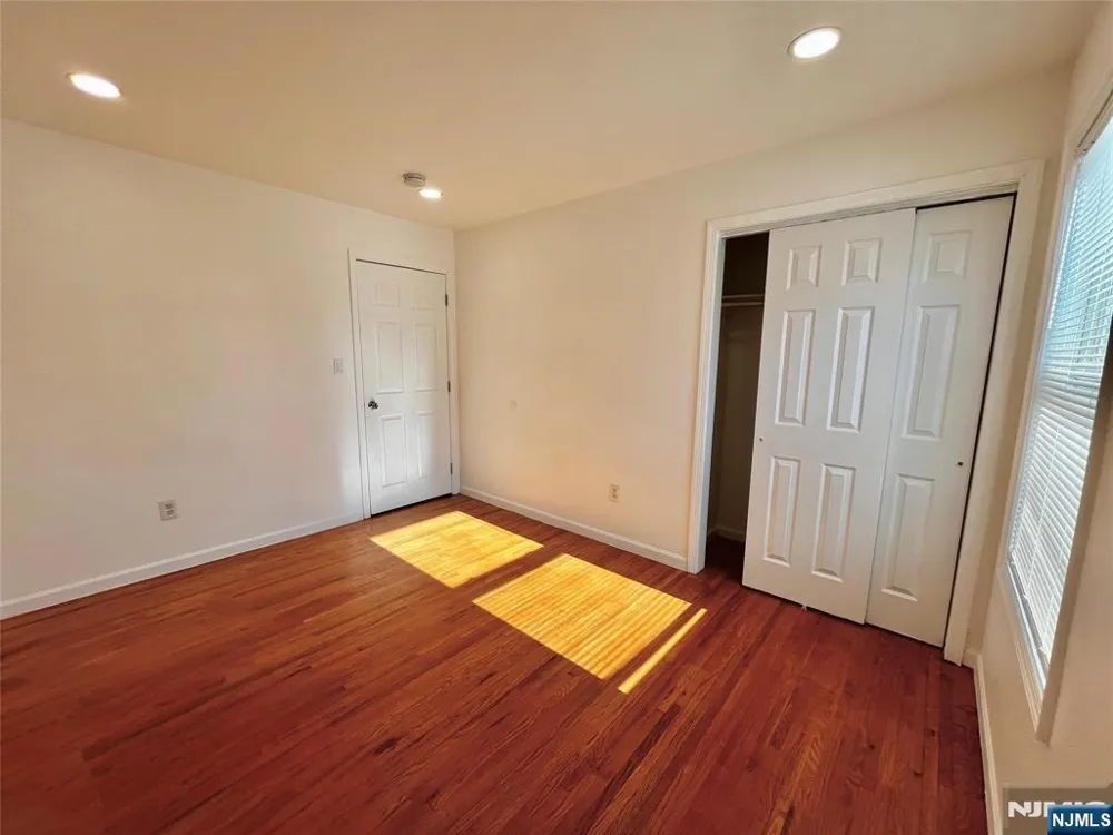 7100 Durham Avenue 2 North Bergen, NJ 07047