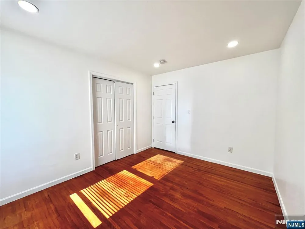 7100 Durham Avenue 2 North Bergen, NJ 07047