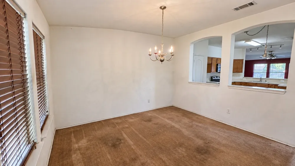 613 Redwing Drive Saginaw, TX 76131