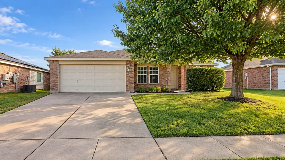 613 Redwing Drive Saginaw, TX 76131