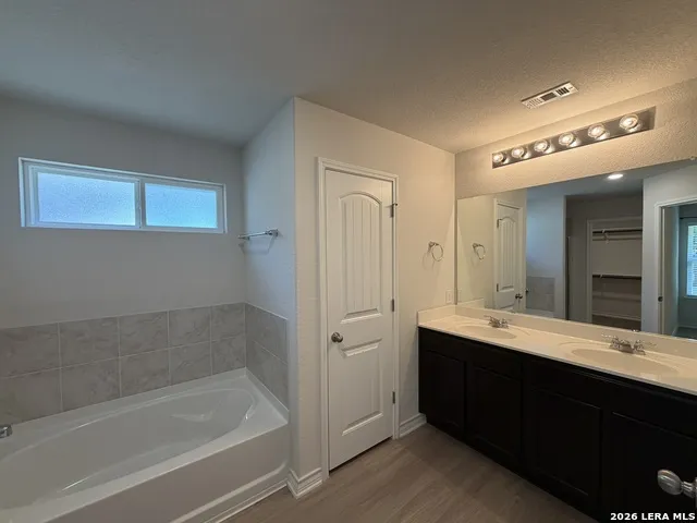 5915 Calaveras Way San Antonio, TX 78253