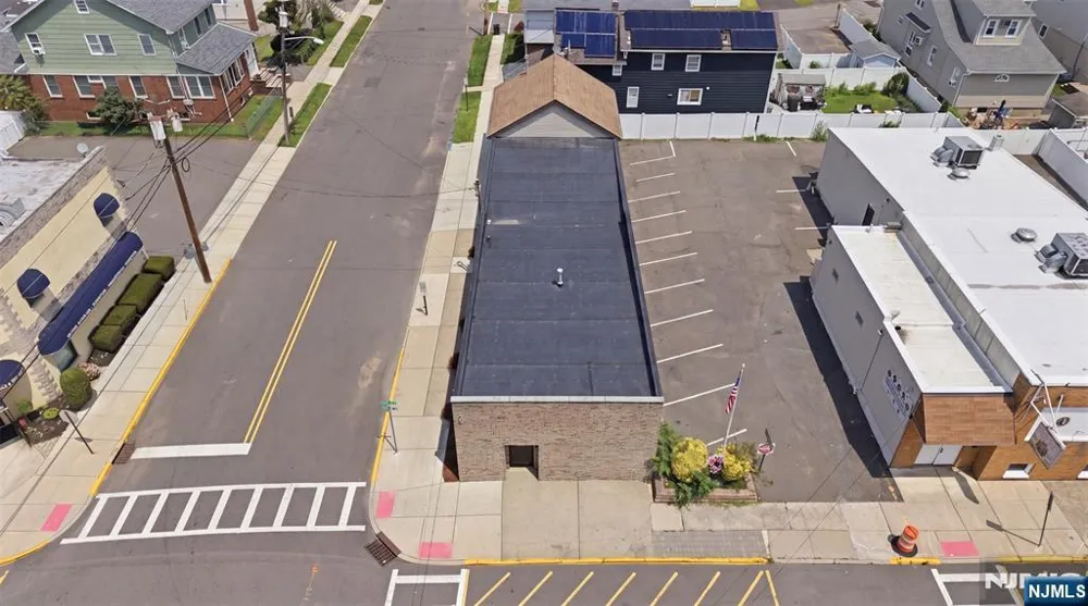 521 Valley Brook Avenue Office/ Warehou Lyndhurst, NJ 07071