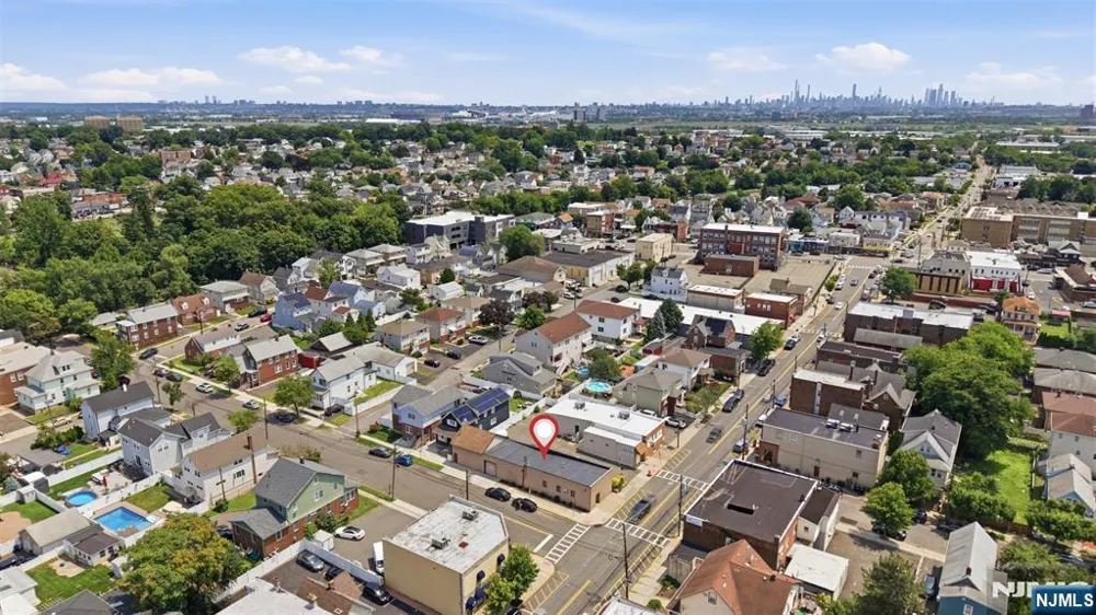 521 Valley Brook Avenue Office/ Warehou Lyndhurst, NJ 07071