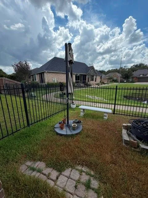 1710 Parkland Drive College Station, TX 77845