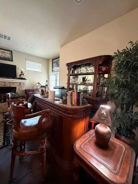 1710 Parkland Drive College Station, TX 77845