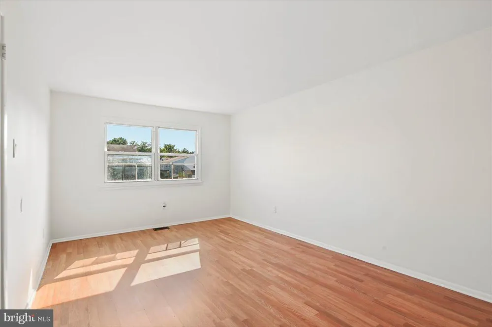 1 LAWRENCE COURT Sicklerville, NJ 08081