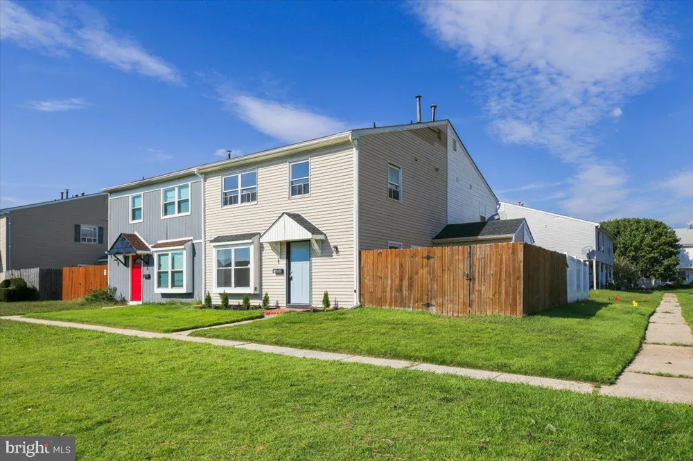 1 LAWRENCE COURT Sicklerville, NJ 08081