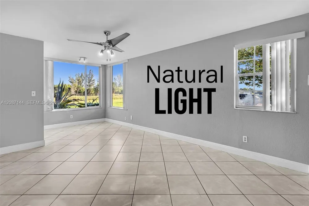2881 Oakland Forest Dr #113 Oakland Park, FL 33309