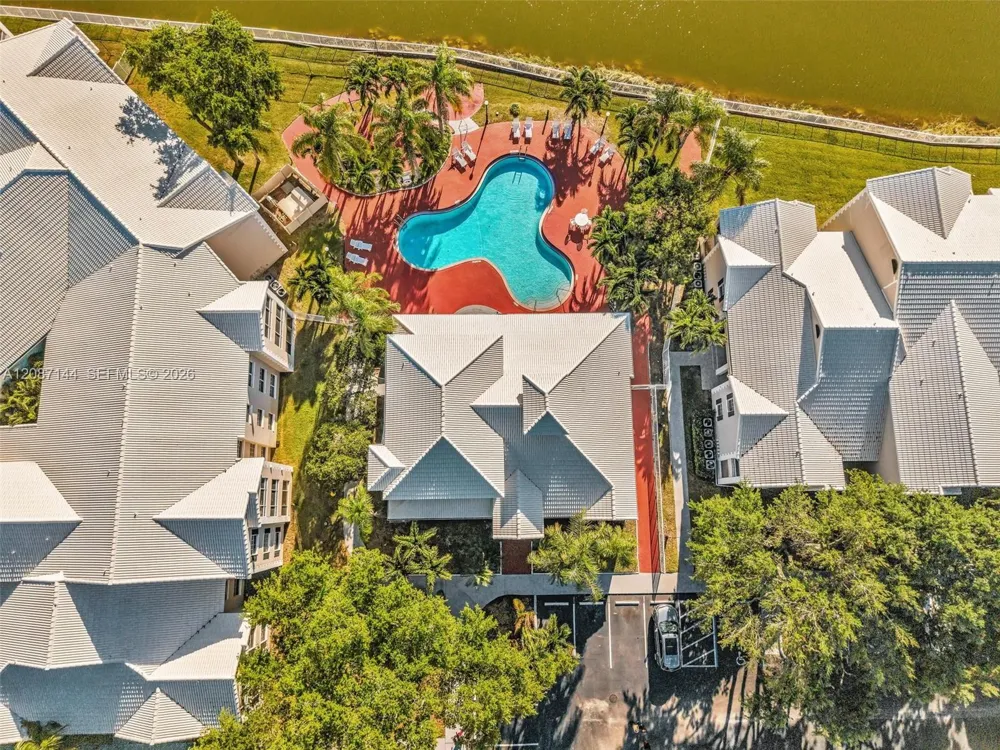 2881 Oakland Forest Dr #113 Oakland Park, FL 33309