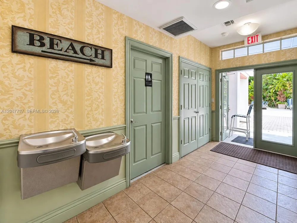 1275 Crystal Way #E Delray Beach, FL 33444