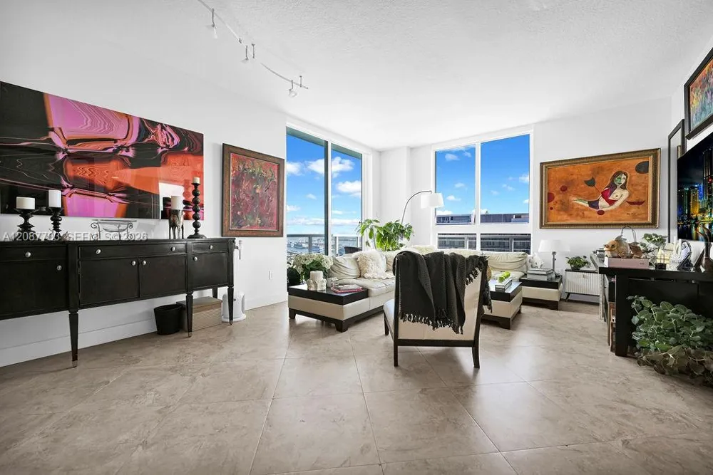 1900 Bayshore Dr #5103 Miami, FL 33132