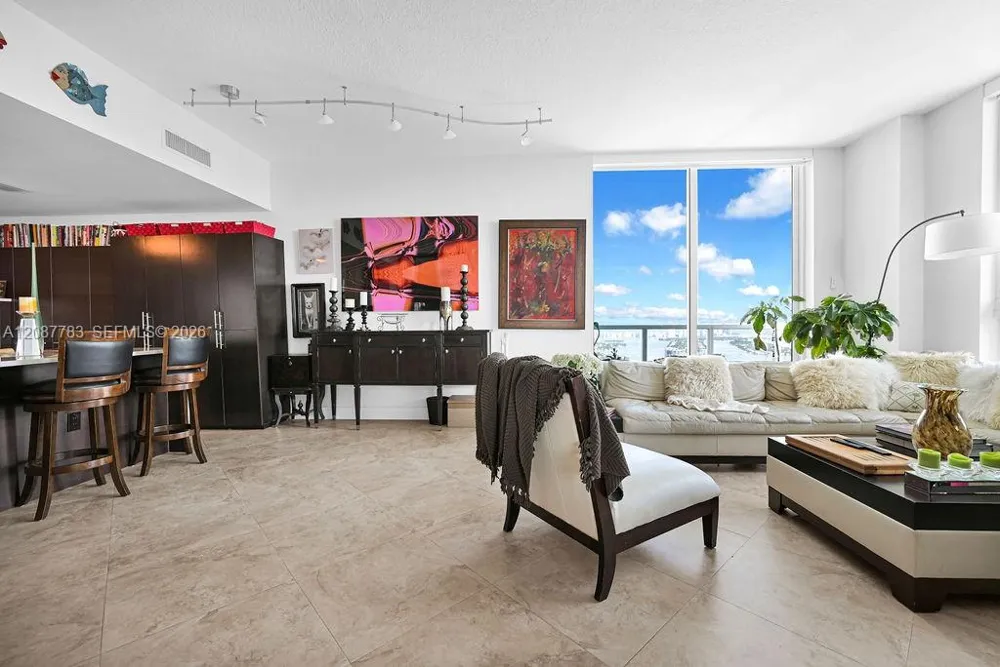 1900 Bayshore Dr #5103 Miami, FL 33132