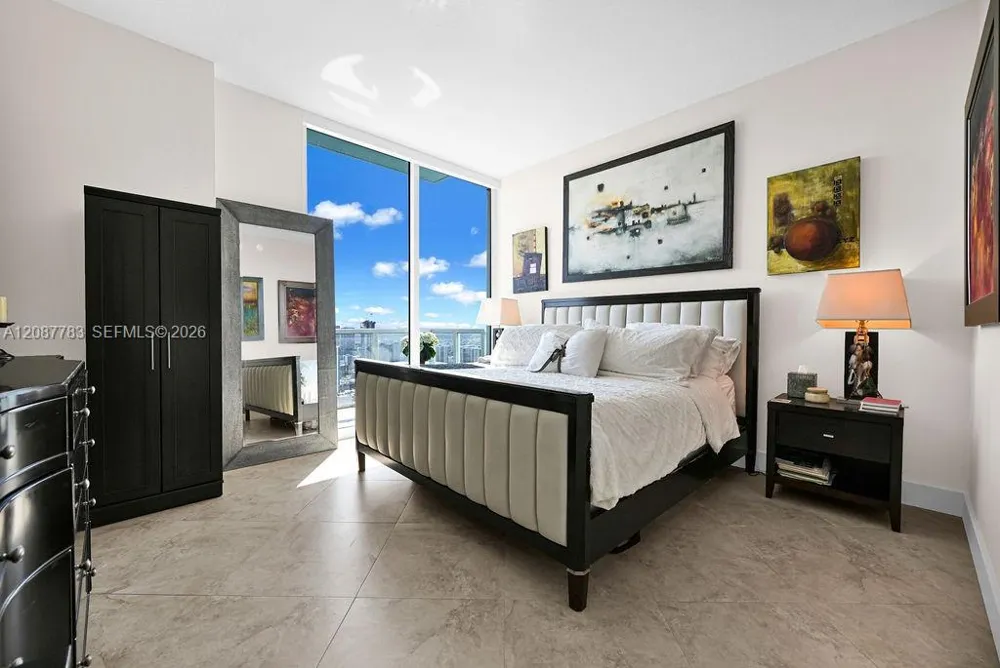 1900 Bayshore Dr #5103 Miami, FL 33132