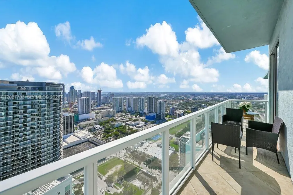 1900 Bayshore Dr #5103 Miami, FL 33132