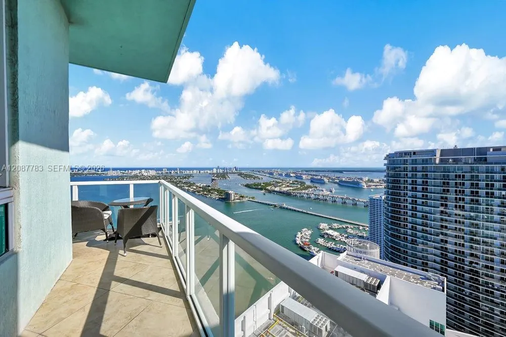 1900 Bayshore Dr #5103 Miami, FL 33132