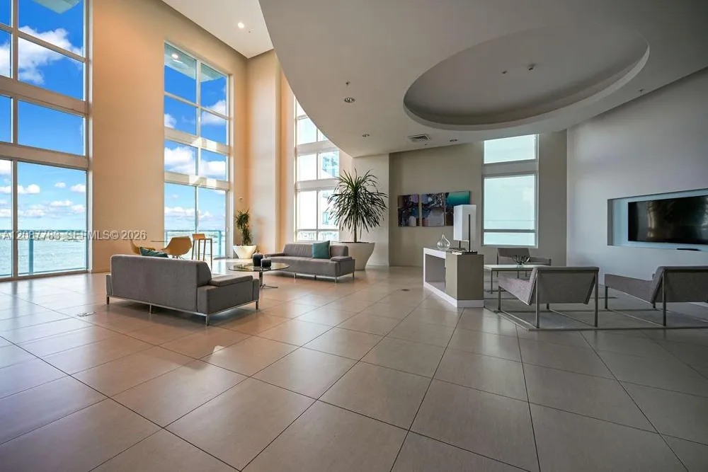 1900 Bayshore Dr #5103 Miami, FL 33132