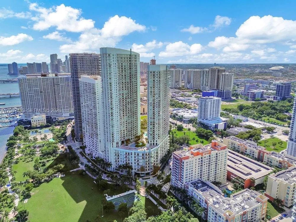 1900 Bayshore Dr #5103 Miami, FL 33132