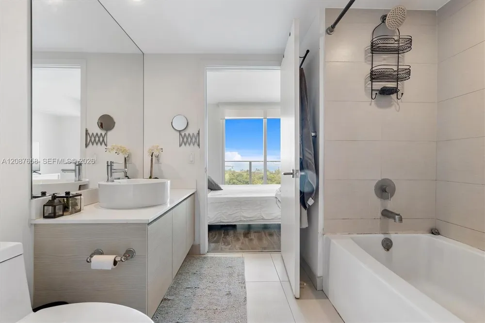 4250 Biscayne Blvd #1008 Miami, FL 33137