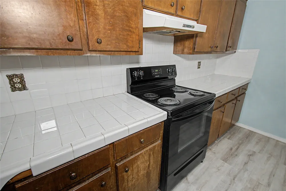 1211 Frankfort Street Muskogee, OK 74403
