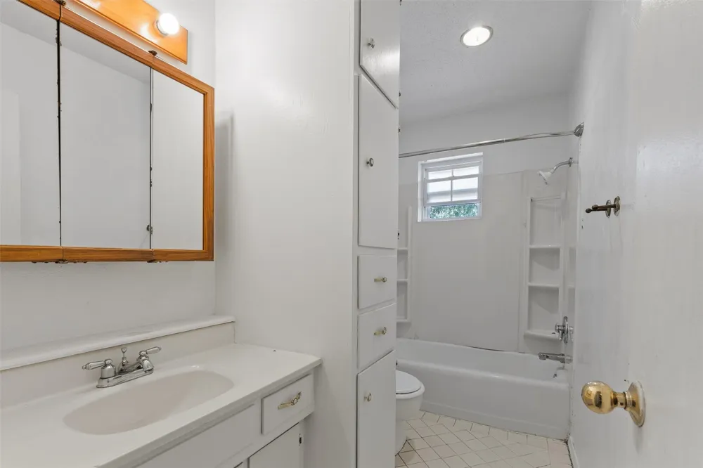 425 S Seneca Bartlesville, OK 74003