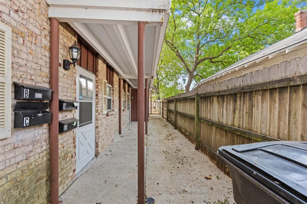 425 S Seneca Bartlesville, OK 74003