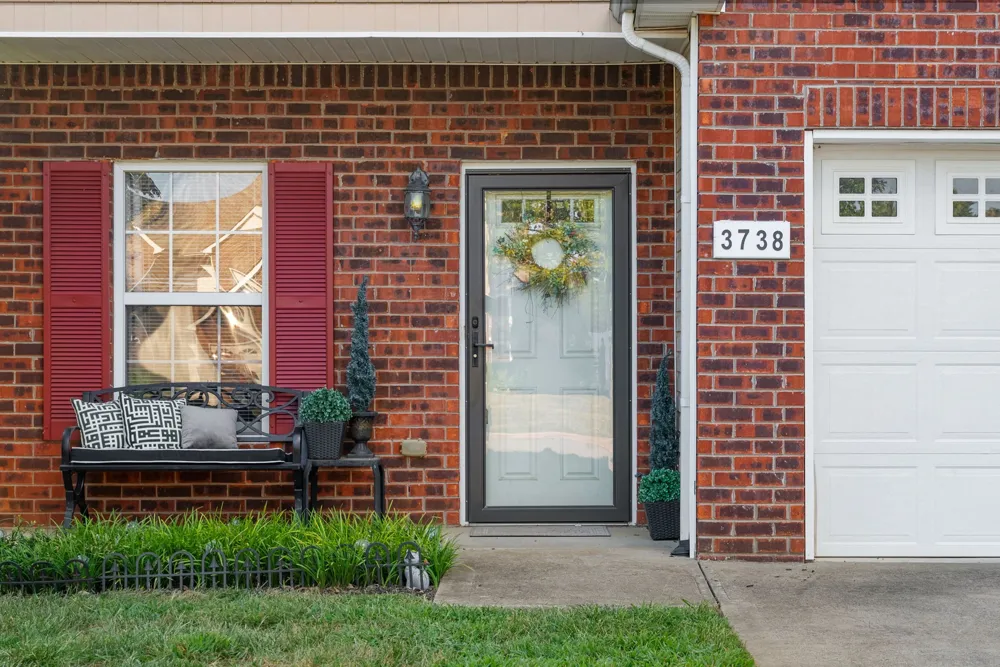 3738 Meadow Ridge Ln Clarksville, TN 37040