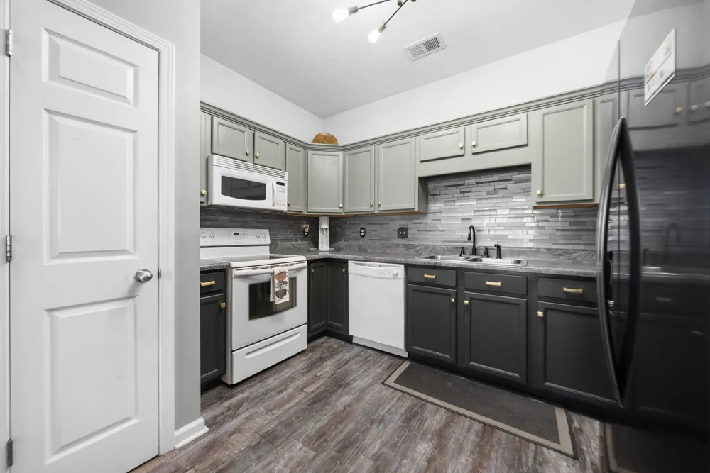 3738 Meadow Ridge Ln Clarksville, TN 37040