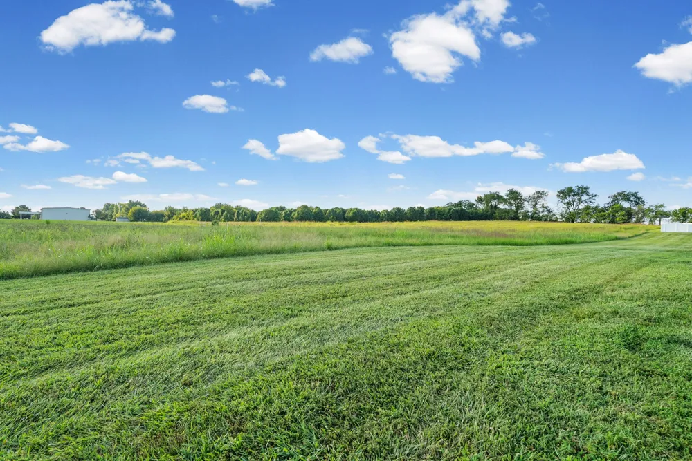 3738 Meadow Ridge Ln Clarksville, TN 37040