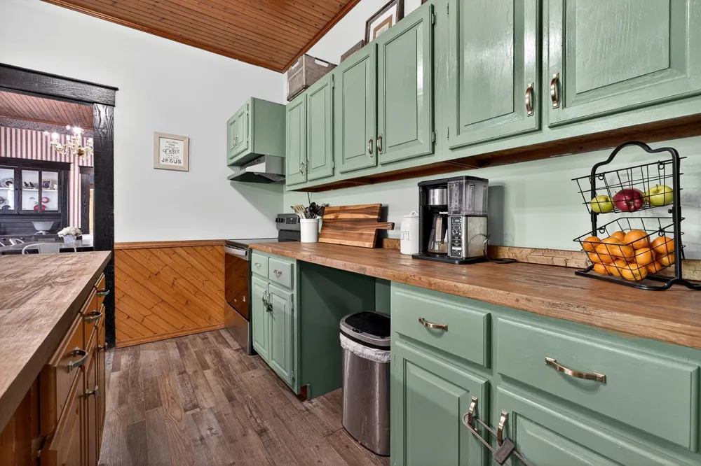 283 Hunting Creek Rd Whitleyville, TN 38588