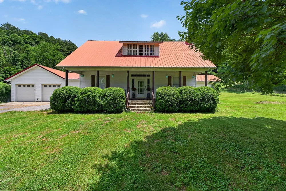 283 Hunting Creek Rd Whitleyville, TN 38588