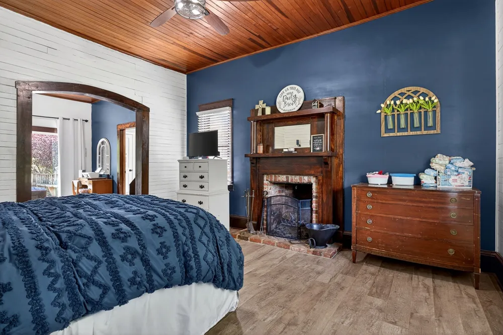 283 Hunting Creek Rd Whitleyville, TN 38588