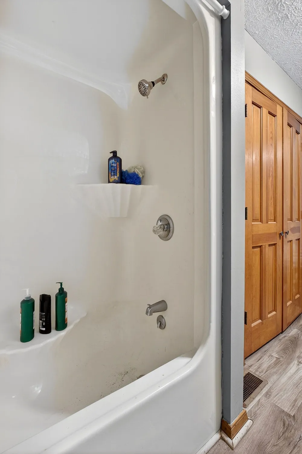 283 Hunting Creek Rd Whitleyville, TN 38588