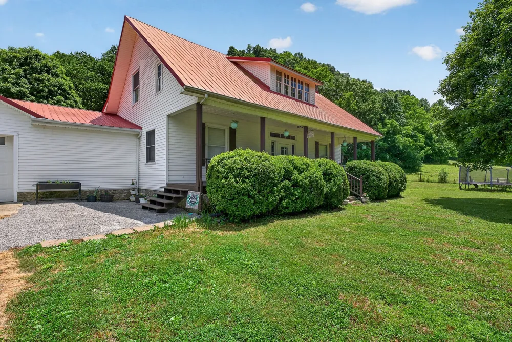 283 Hunting Creek Rd Whitleyville, TN 38588